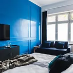 165m2 Downtown Family 5br, 3bath, Kids Room, 11min Alexanderplatz * Berlim