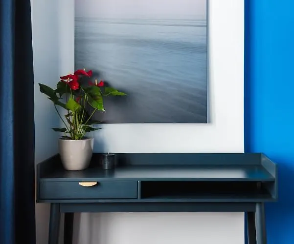 165m2 Downtown Family 5br, 3bath, Kids Room, 11min Alexanderplatz דירה