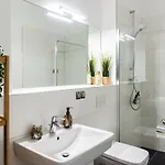 Daire 165m2 Downtown Family 5br, 3bath, Kids Room, 11min Alexanderplatz