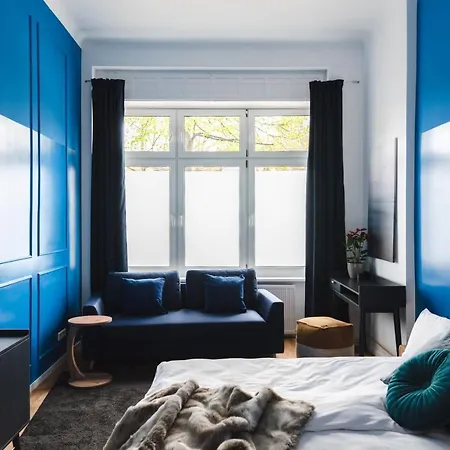 165m2 Downtown Family 5br, 3bath, Kids Room, 11min Alexanderplatz