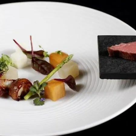 165m2 Downtown Family 5br, 3bath, Kids Room, 11min Alexanderplatz Apartment Berlin